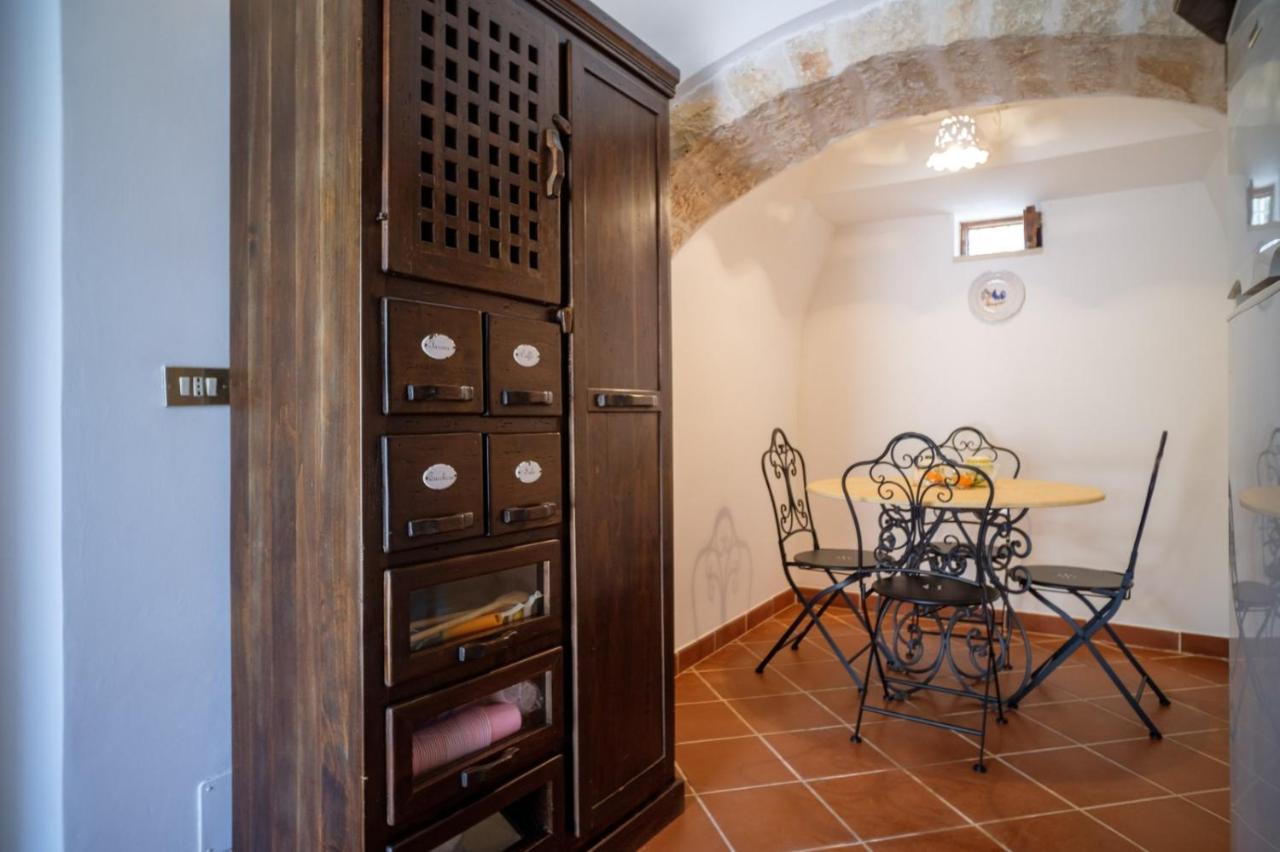 Trulli Brunone Apartment Castellana Grotte Exterior photo
